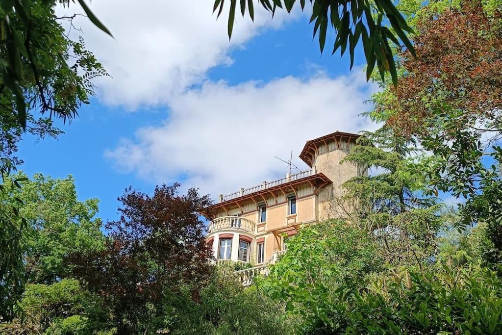 Gite De Charme Atypique Vue Panoramique Montrevault Exterior foto