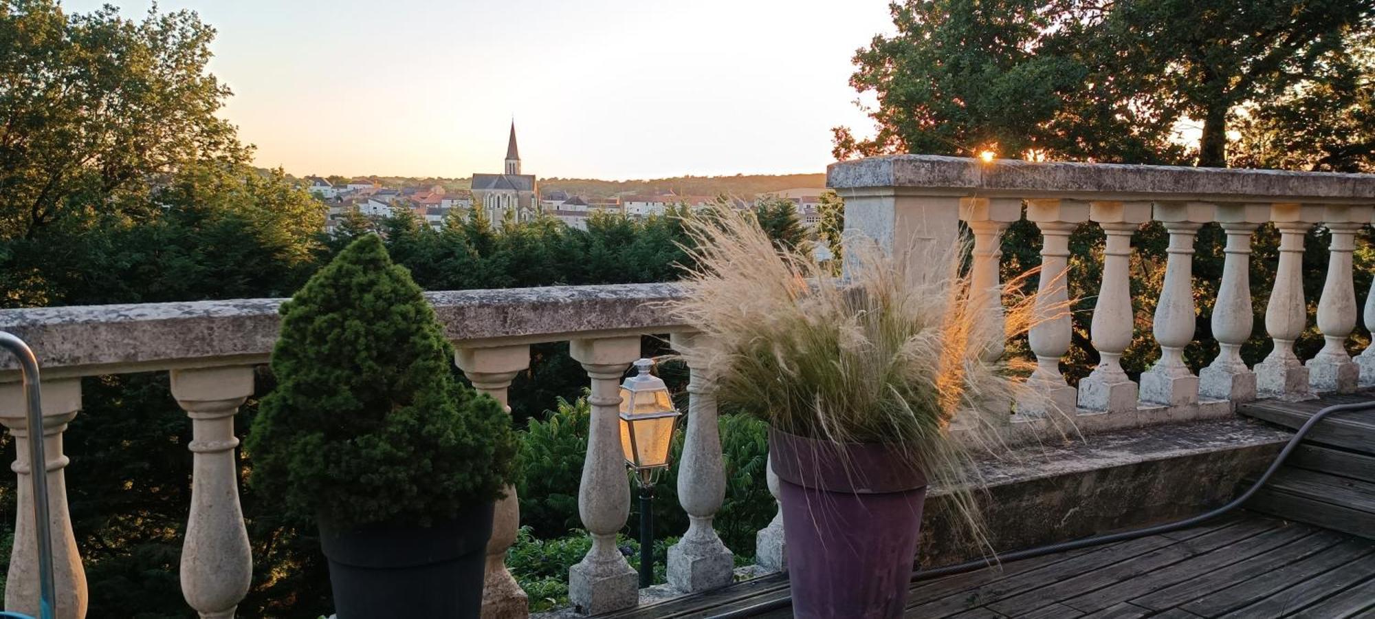 Gite De Charme Atypique Vue Panoramique Montrevault Exterior foto