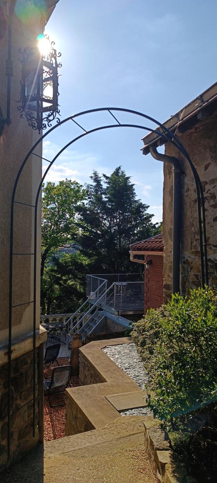 Gite De Charme Atypique Vue Panoramique Montrevault Exterior foto